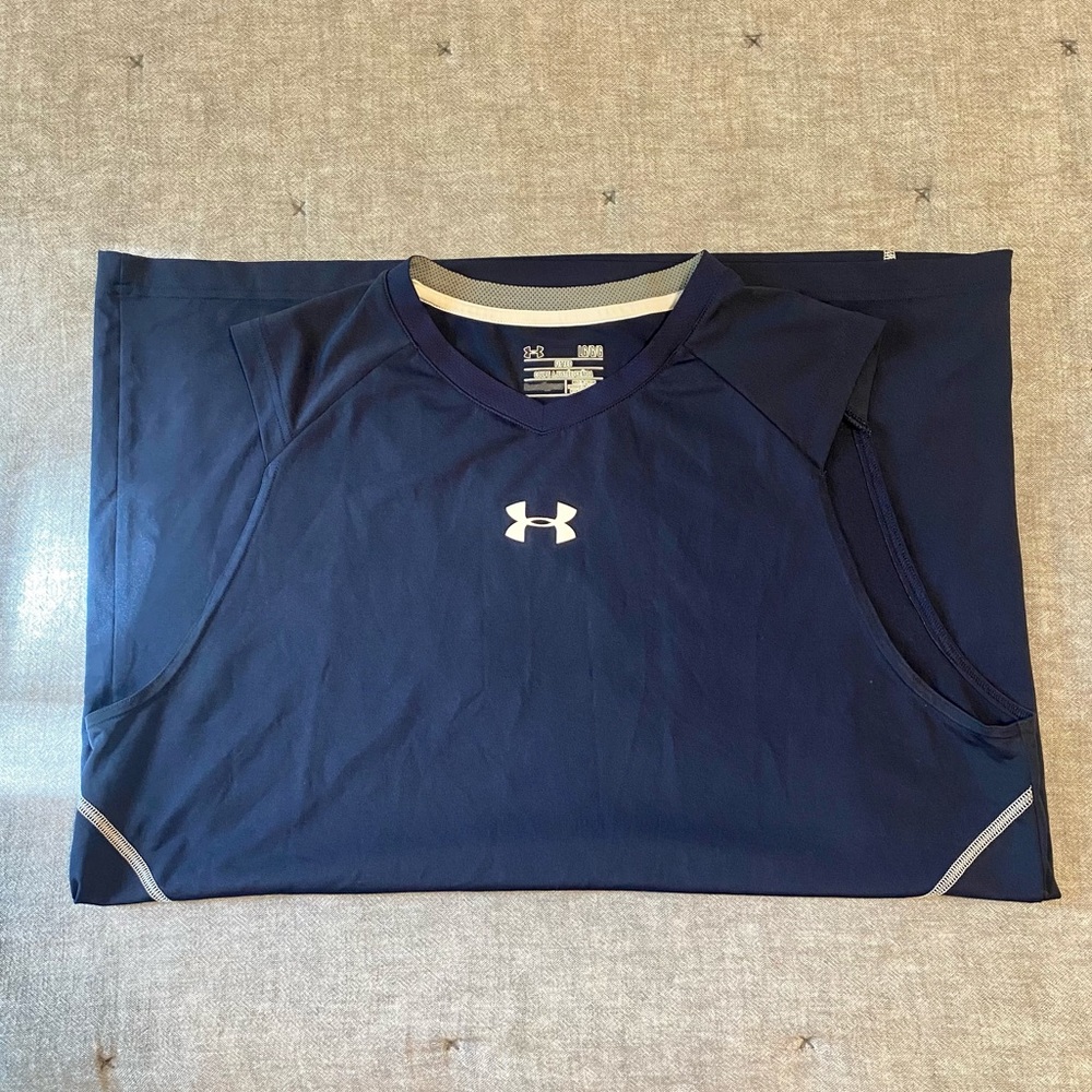 Under Armour Men’s Sleeveless Shirt